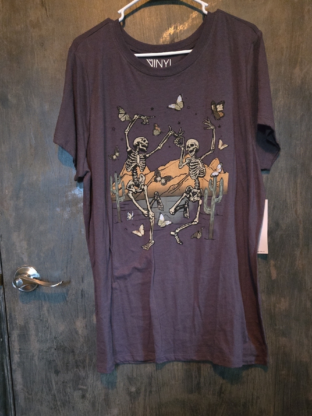 torrid Gray Tee with Desert Skeleton & Cactus Graphic